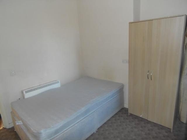  Image of 1 bedroom Property to rent in Howard Gardens Cardiff CF24 at Howard Gardens  Cardiff, CF24 0EF