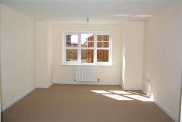  Image of 2 bedroom Flat to rent in Hudson Close Bolton BL3 at Bolton, BL3 4FP