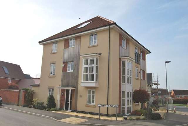  Image of 4 bedroom Semi-Detached house to rent in Towpath Avenue Northampton NN4 at Northampton Great Houghton, NN4 9DU