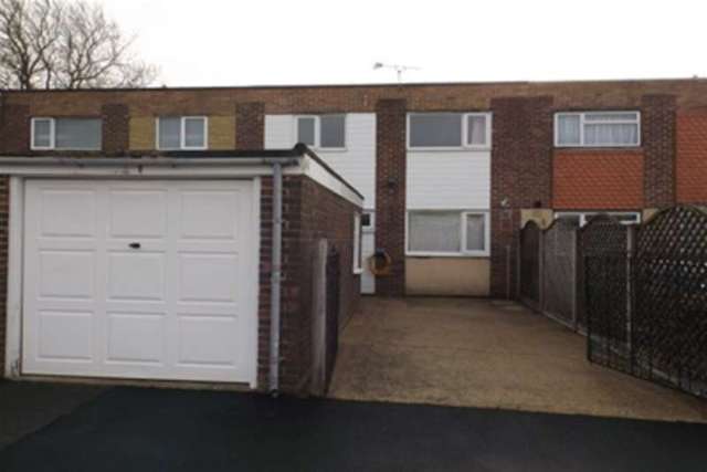  Image of 3 bedroom Detached house to rent in Inkpen Walk Havant PO9 at Havant, PO9 4EJ