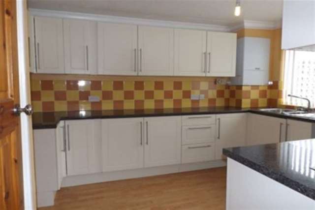  Image of 3 bedroom Detached house to rent in Inkpen Walk Havant PO9 at Havant, PO9 4EJ
