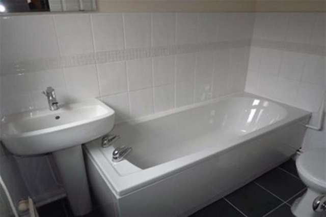  Image of 2 bedroom Detached house to rent in Ismay Street Walton Liverpool L4 at Liverpool, L4 4EE
