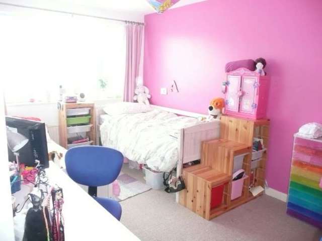  Image of 2 bedroom Maisonette for sale in Jasmin Road West Ewell Epsom KT19 at Jasmin Road  West Ewell, KT19 9DY