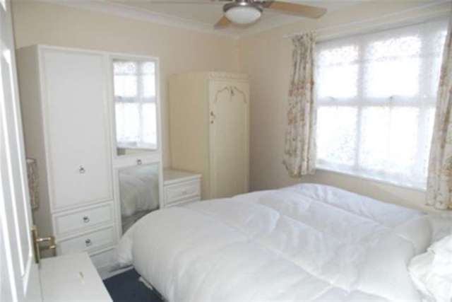  Image of 1 bedroom Property to rent in Jessica Crescent Totton Southampton SO40 at Southampton, SO40 2BP