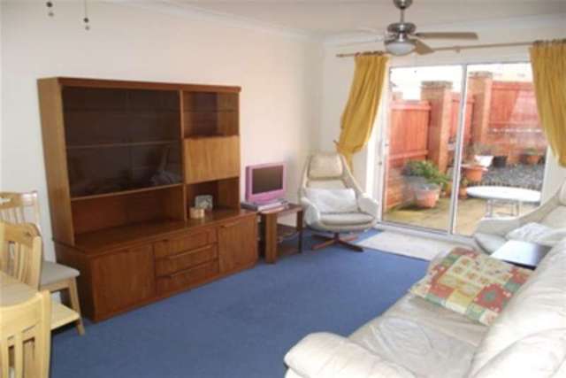  Image of 1 bedroom Property to rent in Jessica Crescent Totton Southampton SO40 at Southampton, SO40 2BP