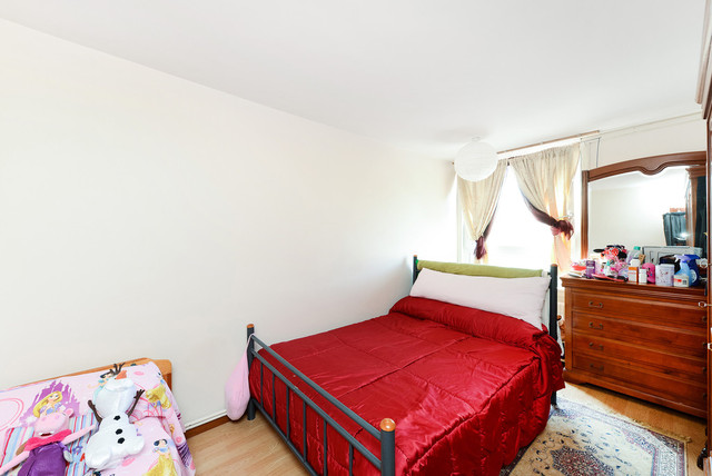  Image of 3 bedroom Flat for sale in John Ruskin Street London SE5 at John Ruskin Street Camberwell London, SE5 0XQ