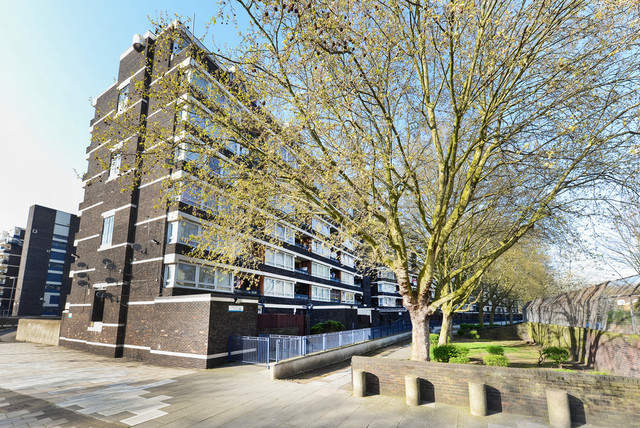  Image of 3 bedroom Flat for sale in John Ruskin Street London SE5 at John Ruskin Street Camberwell London, SE5 0XQ