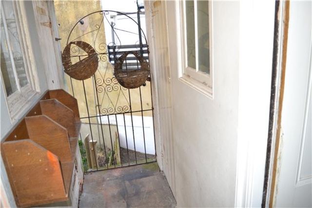  Image of 3 bedroom Flat for sale in Kenilworth Road St. Leonards-on-Sea TN38 at East Sussex, TN38 0JD