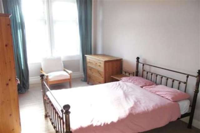  Image of 2 bedroom Flat to rent in Kennyhill Square Glasgow G31 at Glasgow, G31 3LL