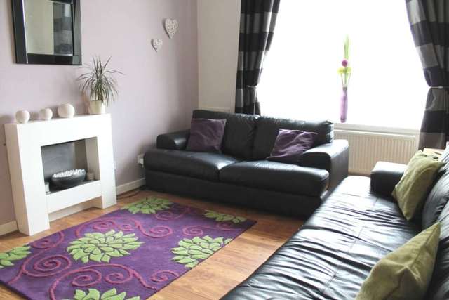  Image of 2 bedroom Flat for sale in Kilnside Road Paisley PA1 at Kilnside Road (  Paisley, PA1 1RP