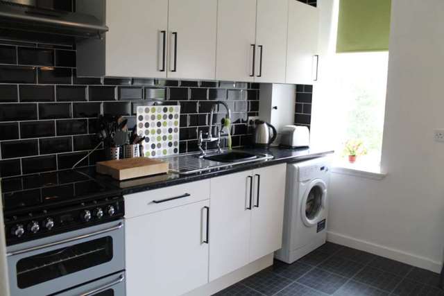  Image of 2 bedroom Flat for sale in Kilnside Road Paisley PA1 at Kilnside Road (  Paisley, PA1 1RP