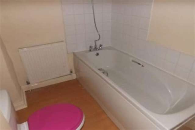  Image of 2 bedroom Terraced house to rent in Kime Street Burnley BB12 at Burnley, BB12 6RH