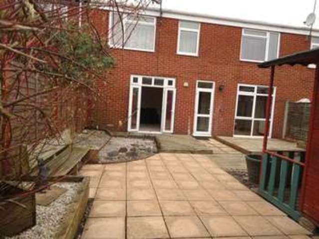  Image of 3 bedroom Property to rent in Kineton Close Redditch B98 at Kineton Close  Redditch, B98 0EU