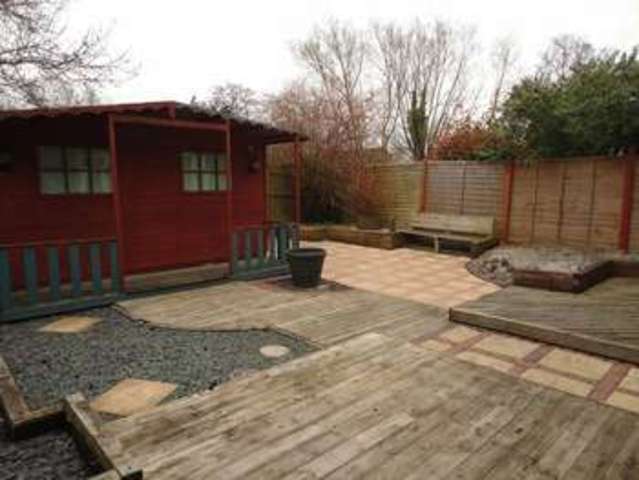  Image of 3 bedroom Property to rent in Kineton Close Redditch B98 at Kineton Close  Redditch, B98 0EU