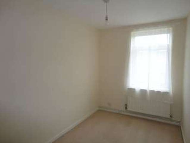  Image of 3 bedroom Property to rent in Kineton Close Redditch B98 at Kineton Close  Redditch, B98 0EU