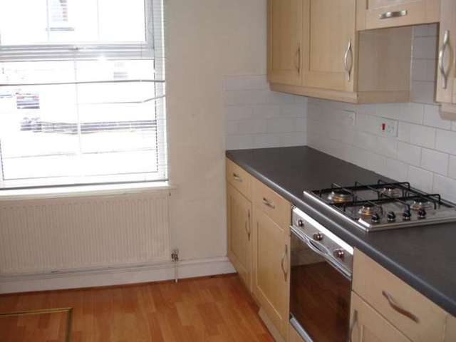  Image of 3 bedroom Semi-Detached house to rent in Junction Road Northampton NN2 at Northampton Kingsthorpe, NN2 7JA