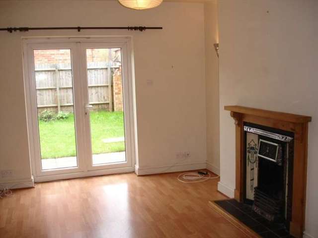  Image of 3 bedroom Semi-Detached house to rent in Junction Road Northampton NN2 at Northampton Kingsthorpe, NN2 7JA