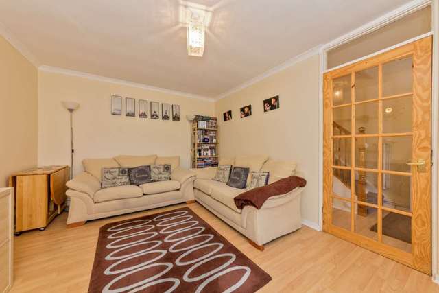  Image of 2 bedroom Detached house for sale in Kingsley Walk Tring HP23 at Kingsley Walk  Tring, HP23 5DP