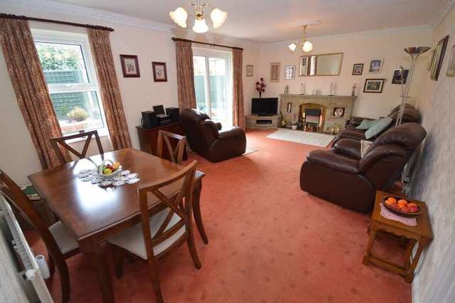  Image of 3 bedroom Detached house for sale in Kingsmead Ossett WF5 at Ossett West Yorkshire, WF5 8RX
