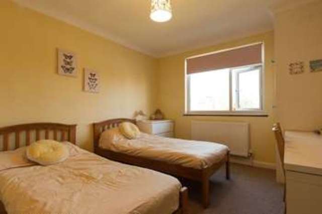  Image of 3 bedroom Detached house for sale in Kingston Road Teddington TW11 at Kingston Road  Teddington, TW11 9JP