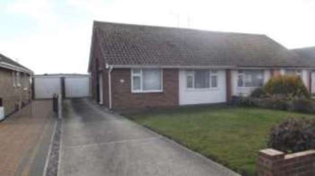 Image of 2 bedroom Bungalow for sale in Bemerton Gardens Kirby Cross Frinton-on-Sea CO13 at Kirby Cross Frinton-on-Sea Kirby Cross, CO13 0QE