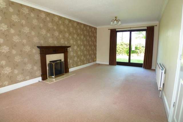  Image of 4 bedroom Detached house to rent in Lacebark Close Sidcup DA15 at Lacebark Close  Sidcup, DA15 8WD