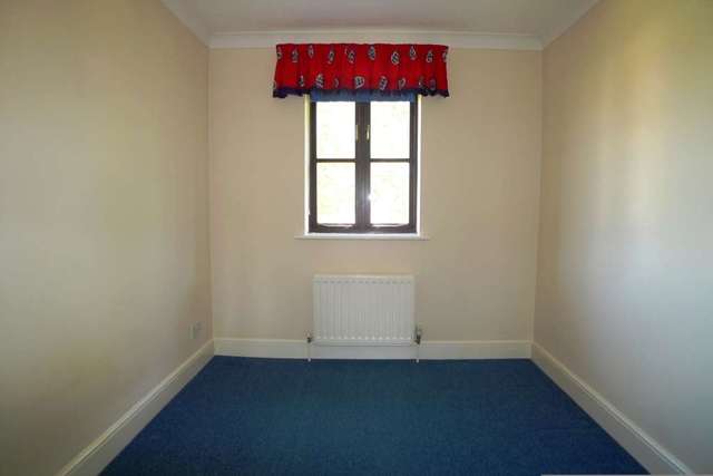  Image of 4 bedroom Detached house to rent in Lacebark Close Sidcup DA15 at Lacebark Close  Sidcup, DA15 8WD