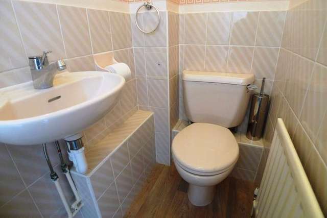  Image of 4 bedroom Detached house to rent in Lacebark Close Sidcup DA15 at Lacebark Close  Sidcup, DA15 8WD