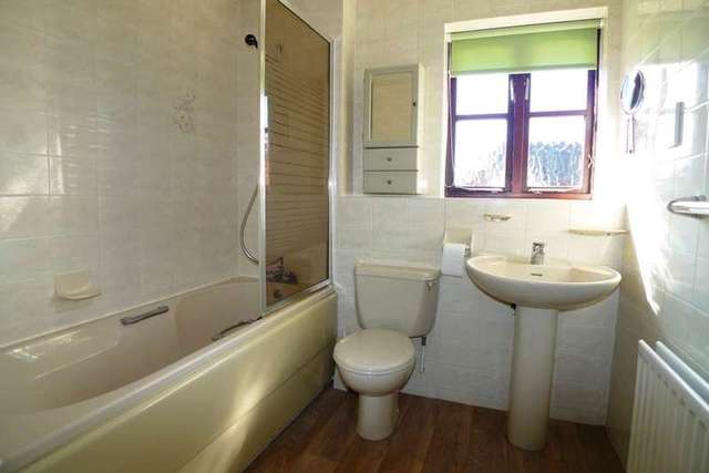  Image of 4 bedroom Detached house to rent in Lacebark Close Sidcup DA15 at Lacebark Close  Sidcup, DA15 8WD