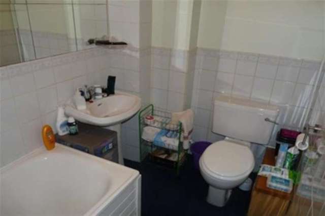  Image of 1 bedroom Flat to rent in Lancaster Road Leicester LE1 at Leicester, LE1 6YT