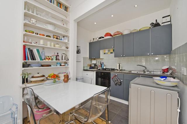  Image of 2 bedroom Ground Flat to rent in Lancaster Road London W11 at Lancaster Road  London, W11 1QU