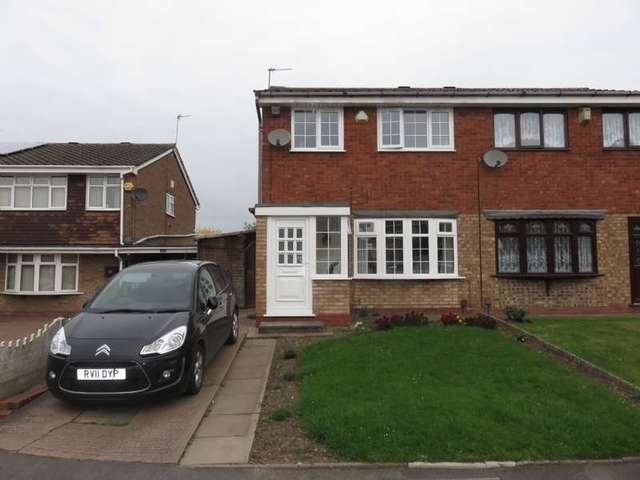  Image of 3 bedroom Semi-Detached house to rent in Langmead Close Walsall WS2 at Walsall, WS2 0NG