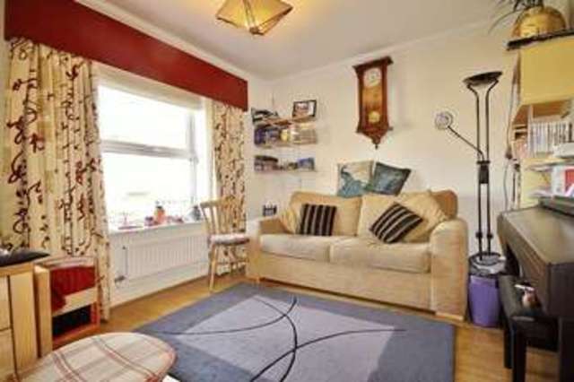  Image of 5 bedroom Detached house for sale in Larch Lane Witney OX28 at Larch Lane  Witney, OX28 1AG