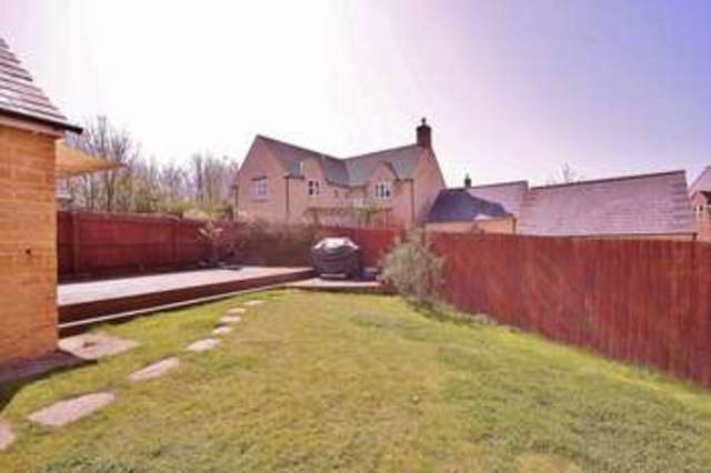  Image of 5 bedroom Detached house for sale in Larch Lane Witney OX28 at Larch Lane  Witney, OX28 1AG
