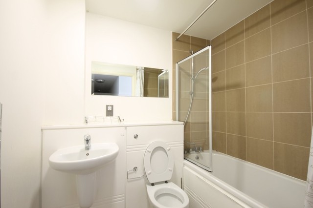  Image of 2 bedroom Apartment to rent in Bromsgrove Street Birmingham B5 at Bromsgrove Street Birmingham Birmingham, B5 6AB
