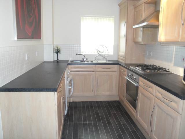  Image of 2 bedroom Flat to rent in Lavender Gardens Warrington WA5 at Warrington  Great Sankey, WA5 1BQ