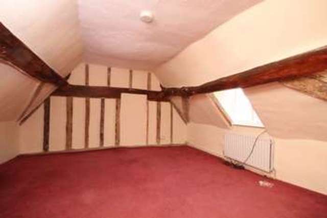  Image of 4 bedroom Semi-Detached house to rent in Lawrence Lane Buckland Betchworth RH3 at Buckland, RH3 7BE
