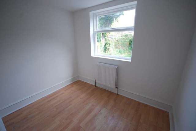  Image of 2 bedroom Flat to rent in Lea Hall Road London E10 at Leahall Road Leyton London, E10 7AN
