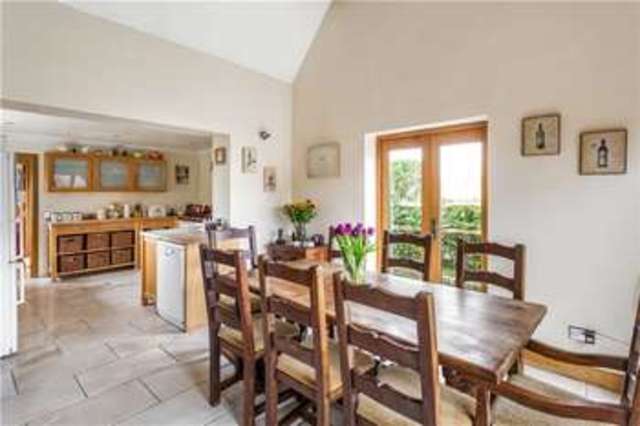  Image of 4 bedroom Detached house for sale in Ledgers Lane Warlingham CR6 at Ledgers Road Warlingham Chelsham, CR6 9QB