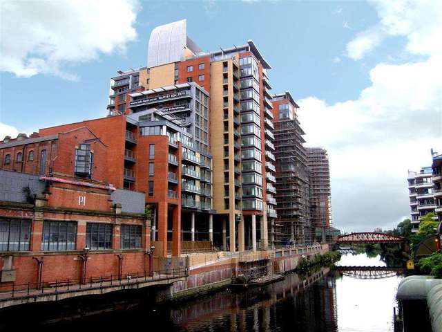  Image of 2 bedroom Apartment to rent in Leftbank Manchester M3 at Spinningfields  Manchester, M3 3AE