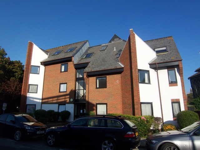  Image of 1 bedroom Flat to rent in Lennox Road North Southsea PO5 at Lennox Road North  Southsea, PO5 2QH