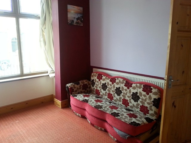  Image of 3 bedroom Terraced house to rent in Leonard Road Handsworth Birmingham B19 at Handsworth Birmingham Perry Barr, B19 1JJ