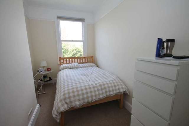  Image of 2 bedroom Flat to rent in Lime Grove New Malden KT3 at Lime Grove  New Malden, KT3 3TP