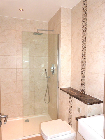  Image of 5 bedroom Semi-Detached house for sale in Limes Avenue London NW11 at GOLDERS GREEN  LONDON, NW11 9TJ