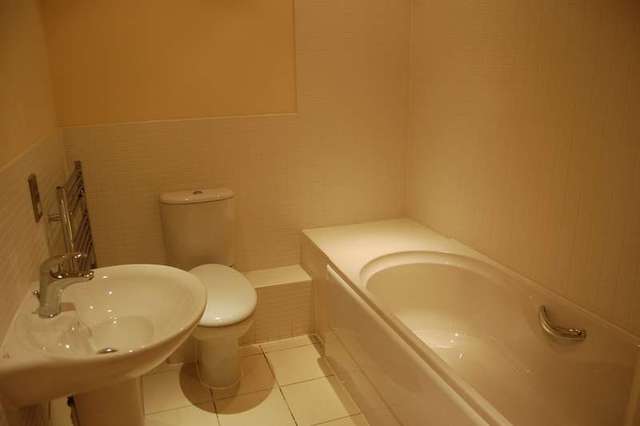  Image of 2 bedroom Flat to rent in The Square Seller Street Chester CH1 at The Square Seller Street Chester, CH1 3AG
