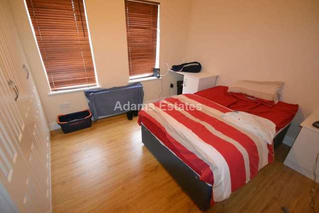  Image of 1 bedroom House Share to rent in Lincoln Road Reading RG2 at Lincoln Road  Reading, RG2 0EX