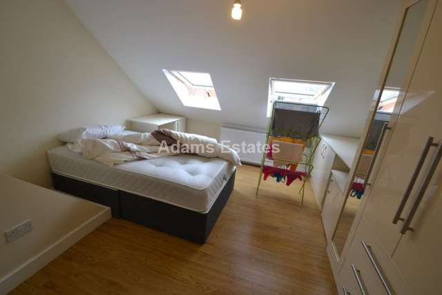 Image of 1 bedroom House Share to rent in Lincoln Road Reading RG2 at Lincoln Road  Reading, RG2 0EX