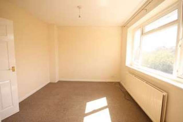  Image of 2 bedroom Flat for sale in Lindley Road Godstone RH9 at Lindley Road  Godstone, RH9 8BU