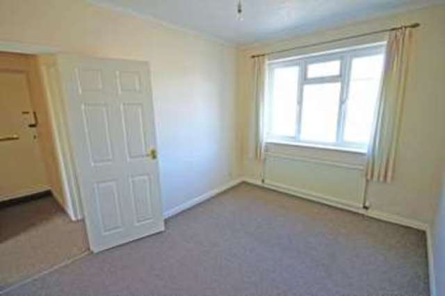  Image of 2 bedroom Flat for sale in Lindley Road Godstone RH9 at Lindley Road  Godstone, RH9 8BU