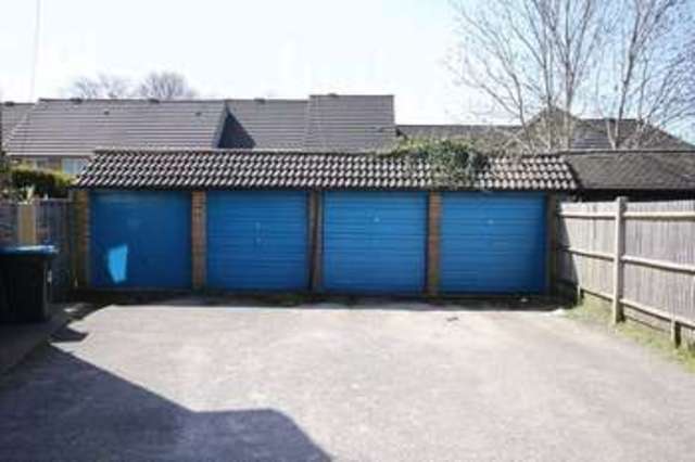  Image of 2 bedroom Flat for sale in Lindley Road Godstone RH9 at Lindley Road  Godstone, RH9 8BU
